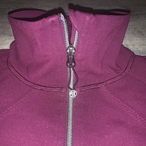 Lululemon Slim Fit Zip Up Workout Sweater / Jacket Size 4 - Picture 4 of 5